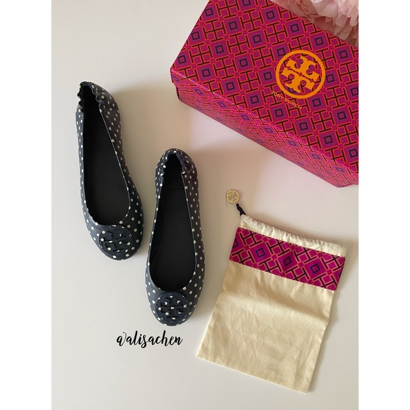 🌙 HP Tory Burch Minnie Travel Ballet Flats in Navy Dots - Picture 6 of 7